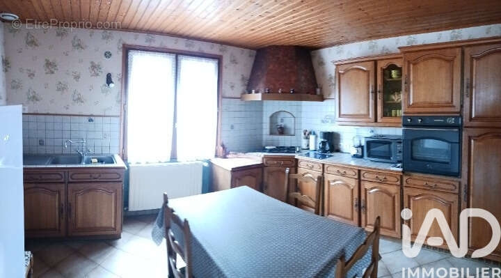 Maison 159 m² à Scille  - photo 3