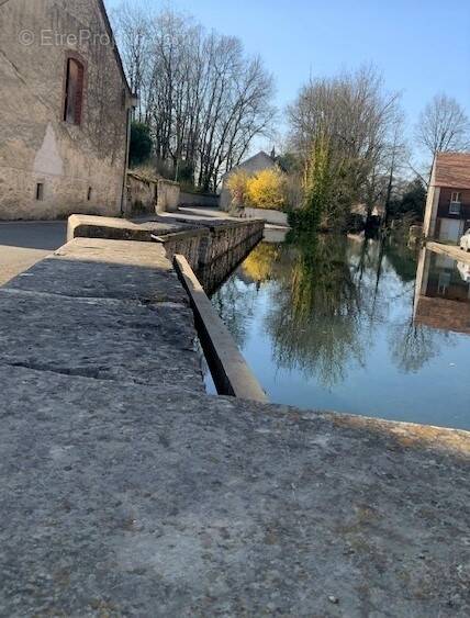 Maison à TIL-CHATEL