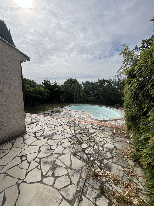 Maison à CREISSAN