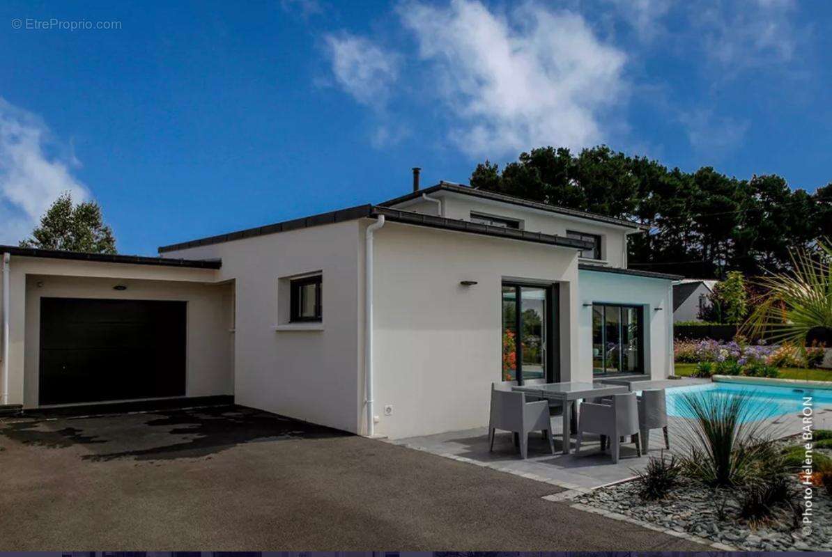 Maison 8 pièce(s) 180 m2 pisicne - photo 2