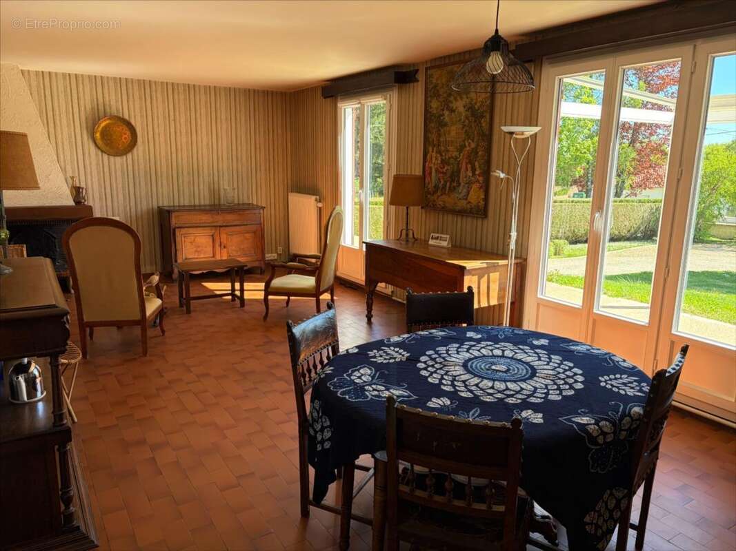 Maison 206 m² à Montamise  - photo 3