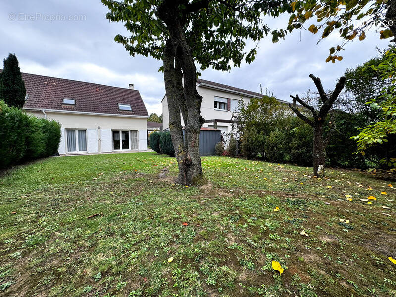 Maison à MITRY-MORY
