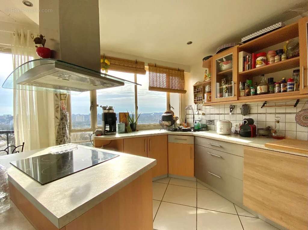 Appartement à VERRIERES-LE-BUISSON