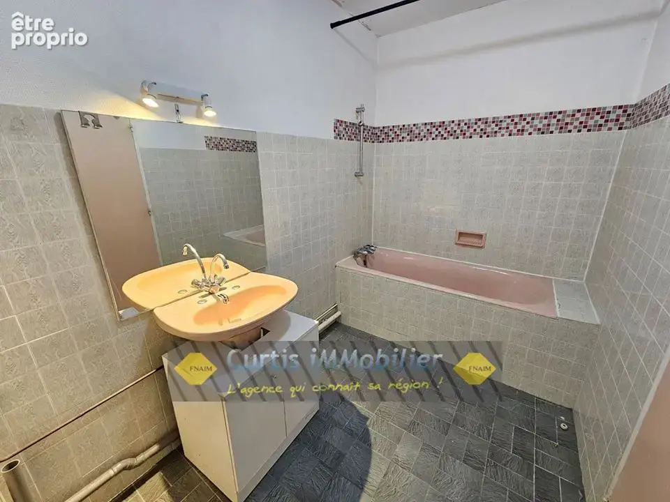 Appartement 3 pièces 80 m² à vendre à Fraisses (42490) - photo 7