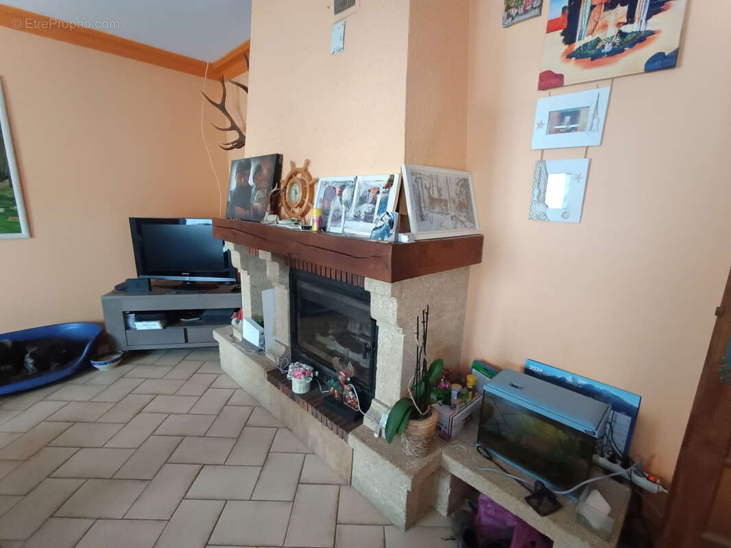Maison de village 2 faces et surface de vente - photo 5