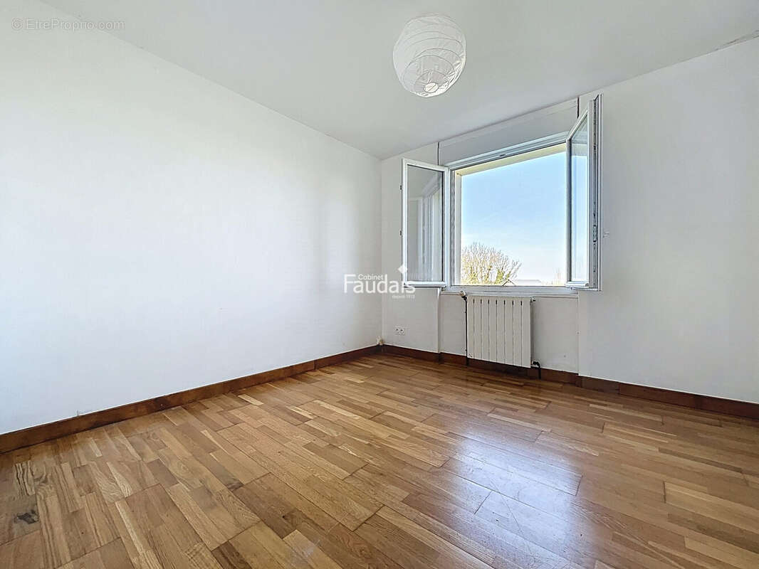 Maison 120 m² à Gouville-Sur-Mer  - photo 9