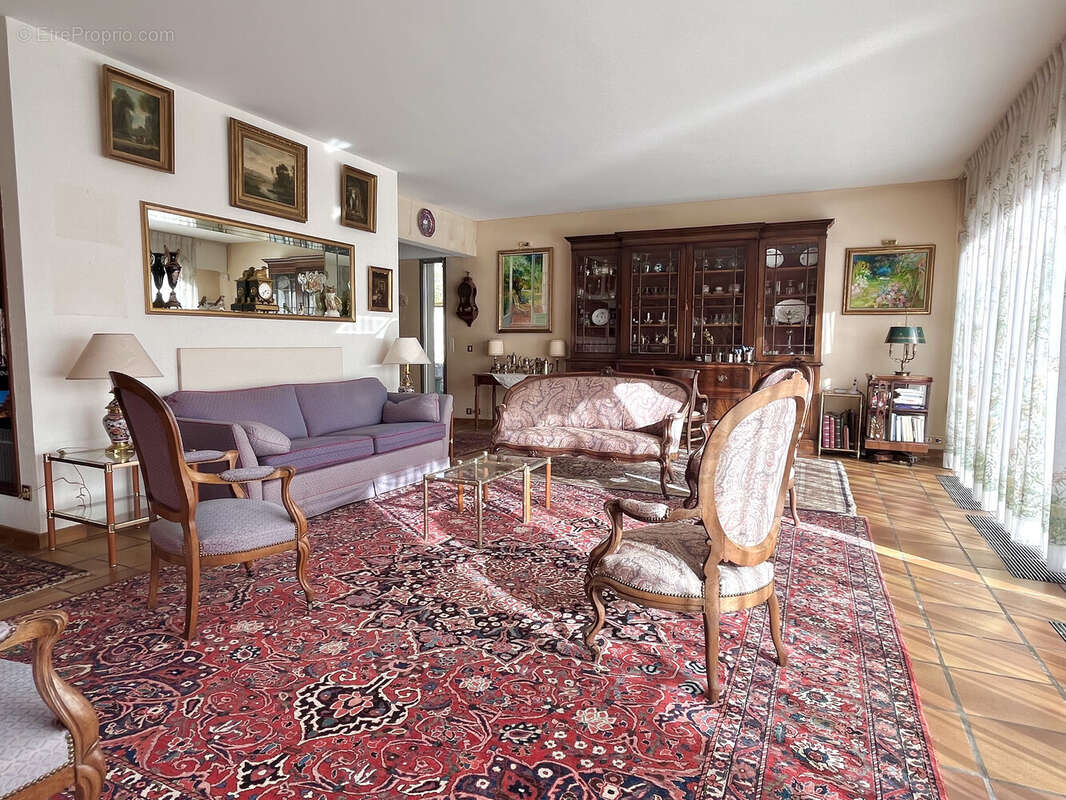 Maison à LE VESINET