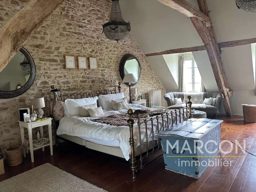 Maison à DUN-LE-PALESTEL