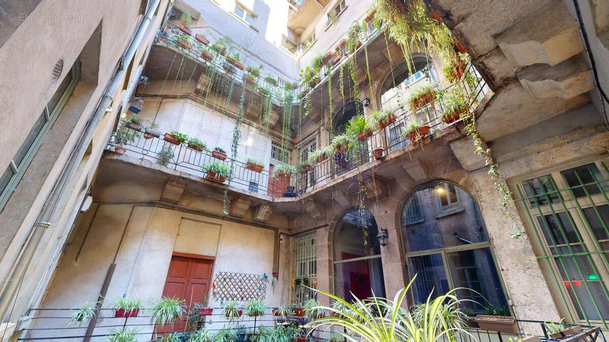 Appartement à LYON-1E