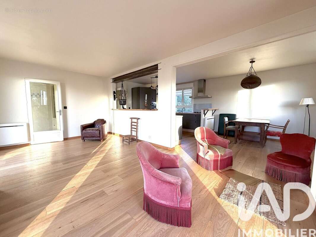 Photo 2 - Maison à LE VIVIER-SUR-MER