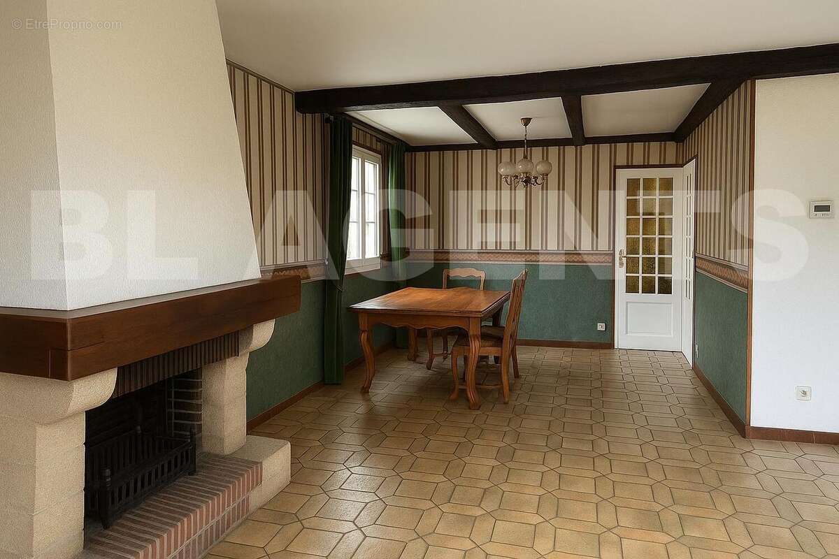 ss - Maison à CLAYE-SOUILLY