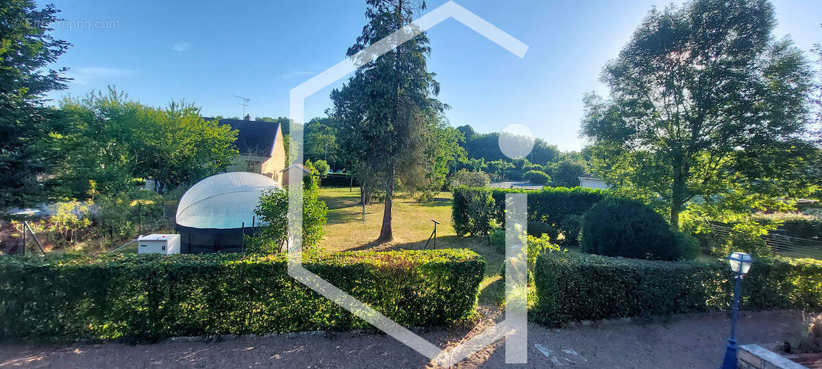 Maison à COSNE-COURS-SUR-LOIRE