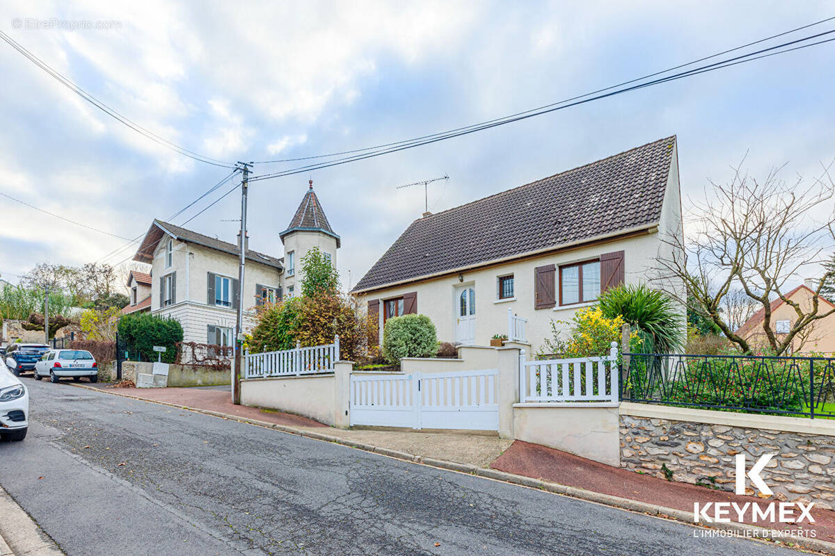 Maison à FRANCONVILLE