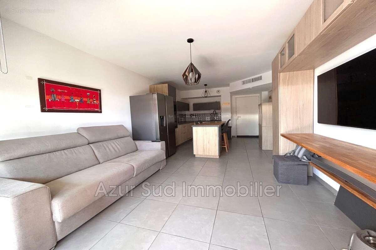 Appartement à VALLAURIS