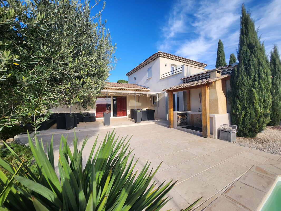 Maison à SAINT-MAXIMIN