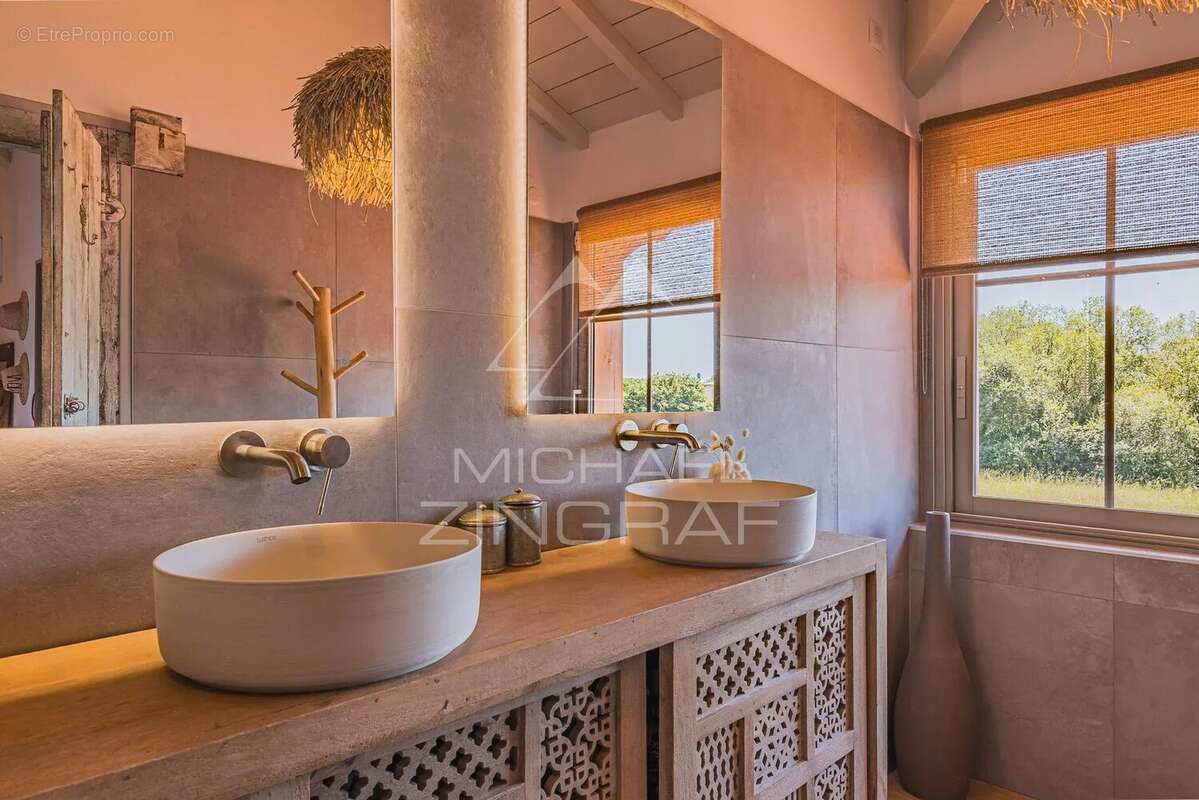 Maison à MIOS