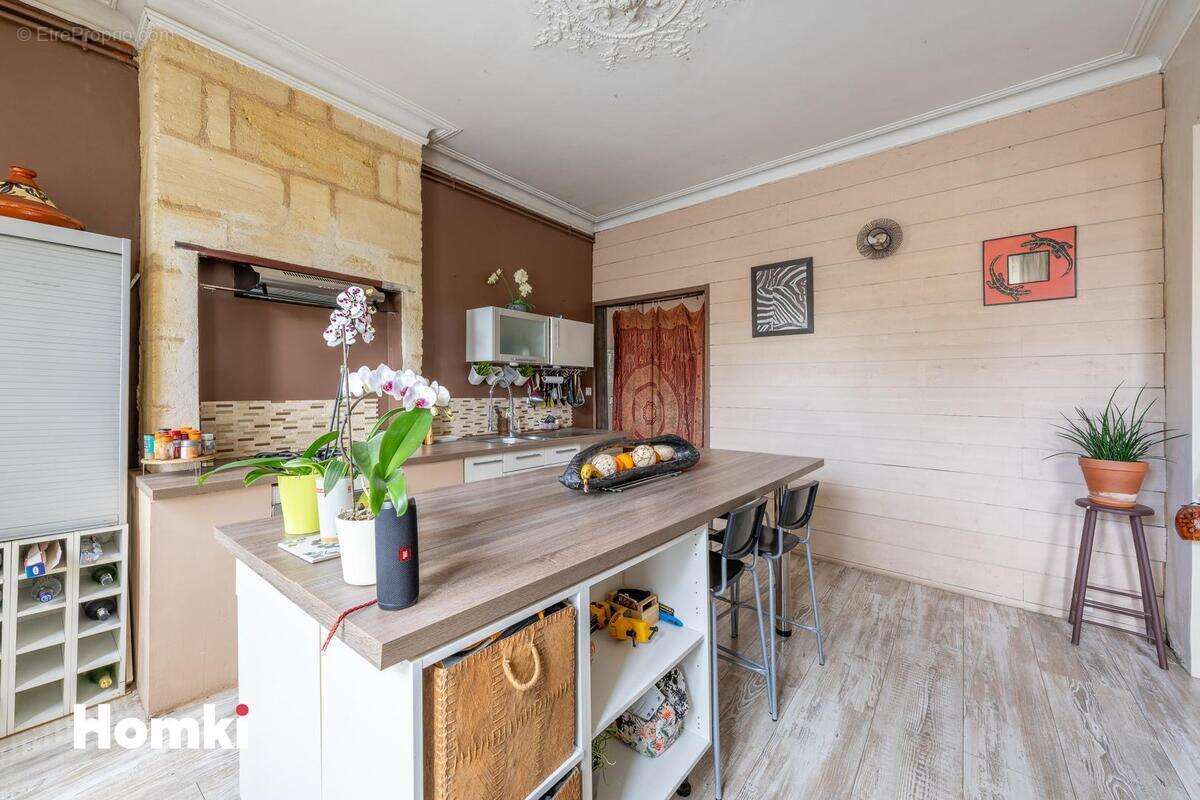 Maison à CARBON-BLANC