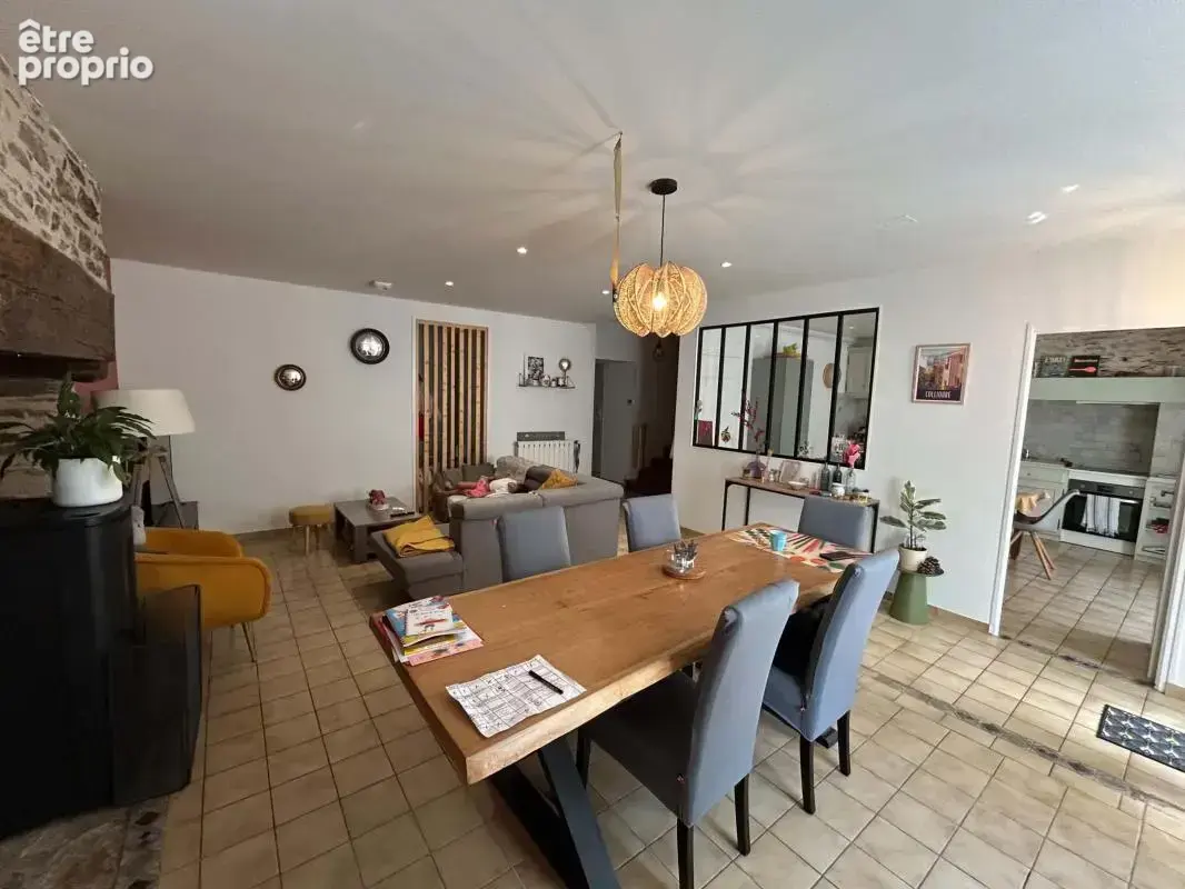 Maison 175 m² à Saint-Yrieix-La-Perche  - photo 2