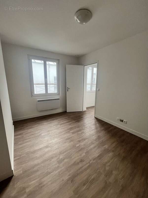 Appartement à PARIS-10E