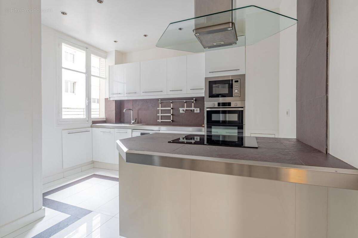 Appartement à PARIS-4E