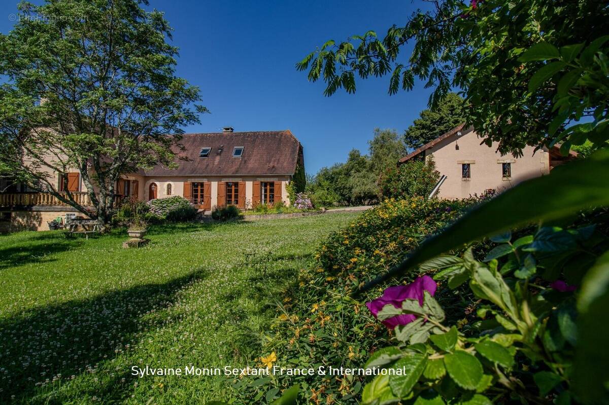 Maison à EXCIDEUIL