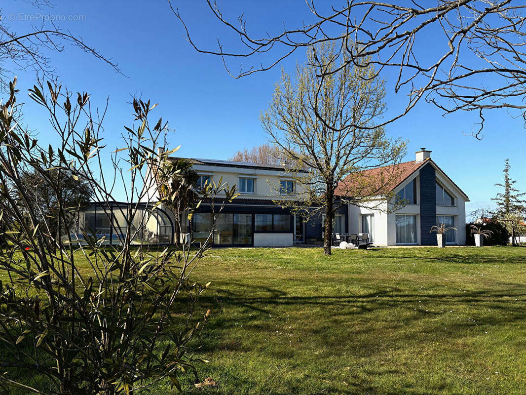 Maison à REMOUILLE