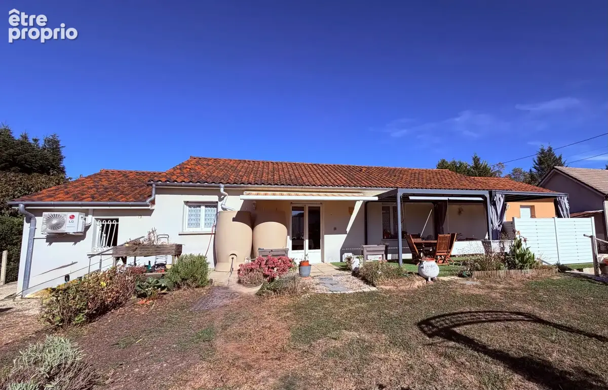 Maison de plain-pied 118 m2, 3 chambres, garage et jardin fleuri, au calme - photo 3