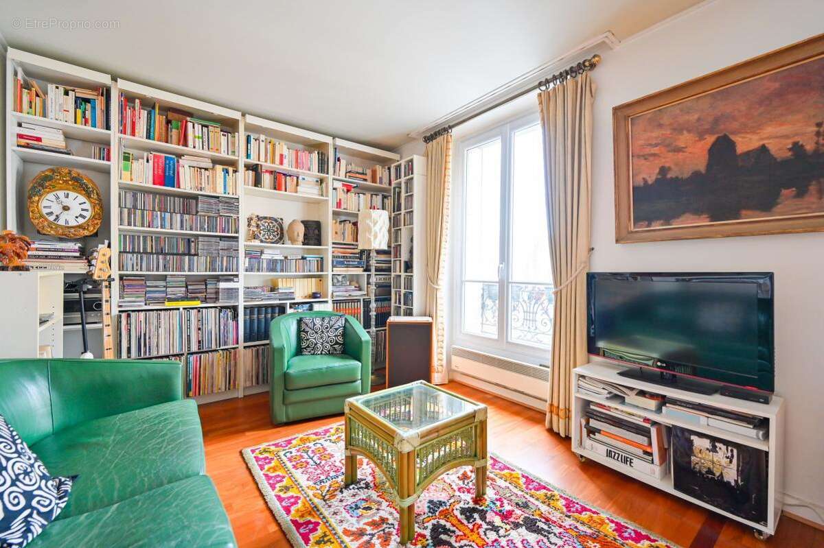 Appartement à PARIS-19E