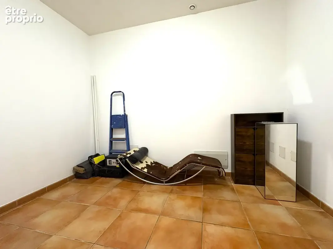 Villa avec piscine sur 5 000 m2 de terrain - photo 23