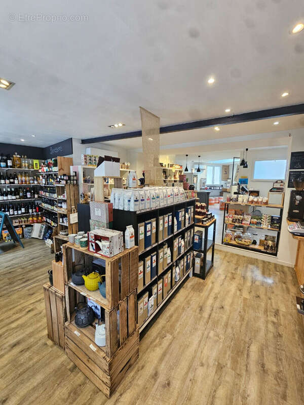 Commerce à THOUARCE