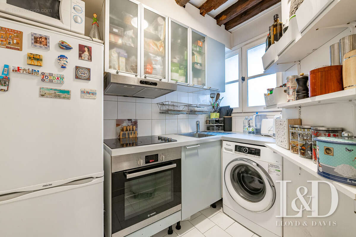 Appartement à PARIS-8E