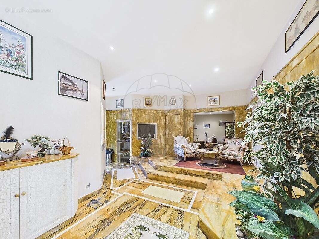 Maison à FONTCOUVERTE