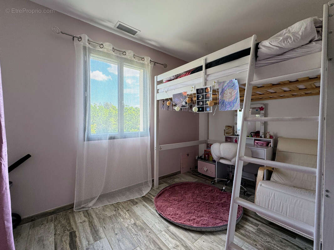 Maison à PUYLOUBIER