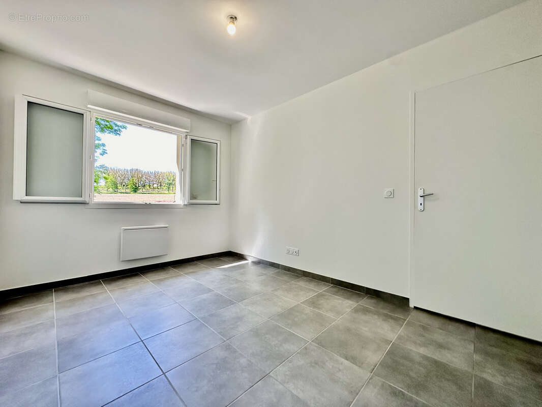 Maison à SAINT-CLAIR-DE-LA-TOUR