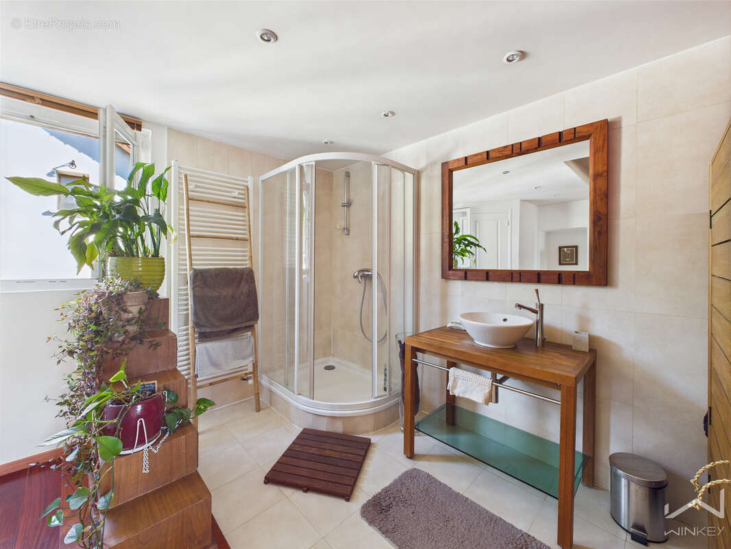 Appartement à VILLENEUVE-LE-ROI