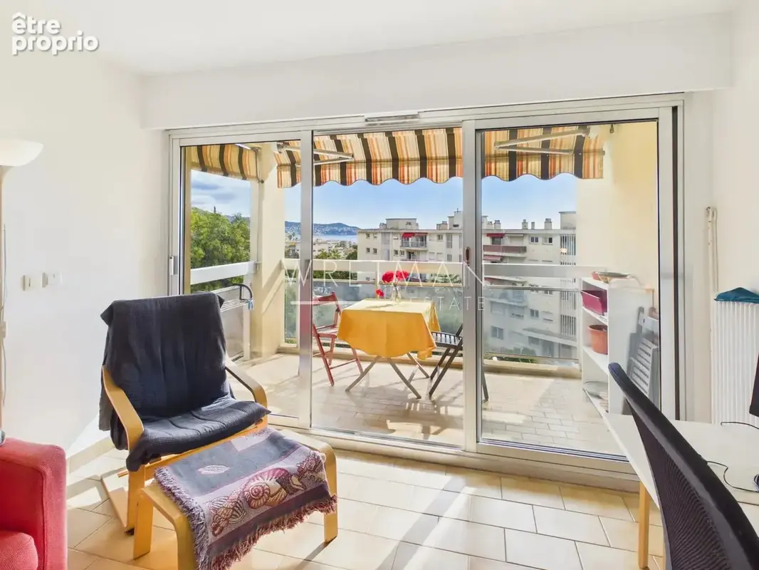 Lumineux appartement 2 pièces avec balcon – Nice Napoléon III - photo 5