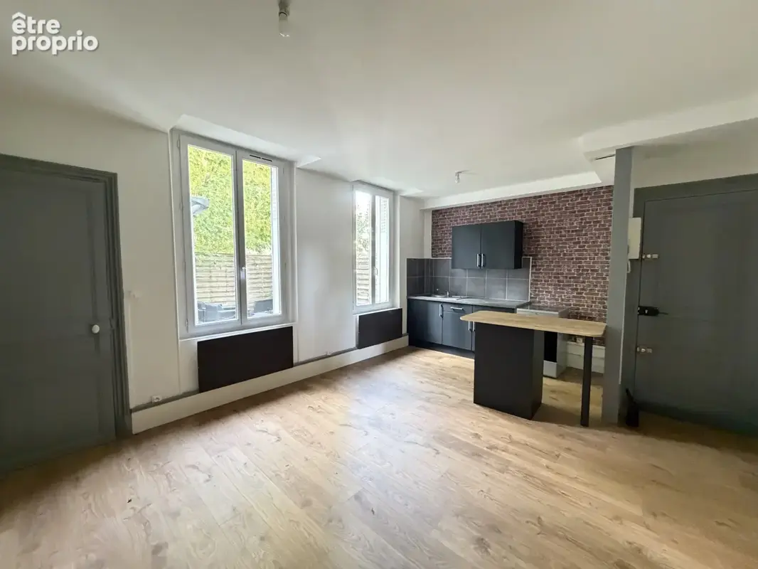 A vendre appartement 43.35m2 t2 orleans quartier bannier/acacias - photo 2