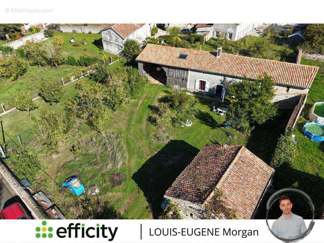 Maison à SAINT-JEAN-DE-SAUVES