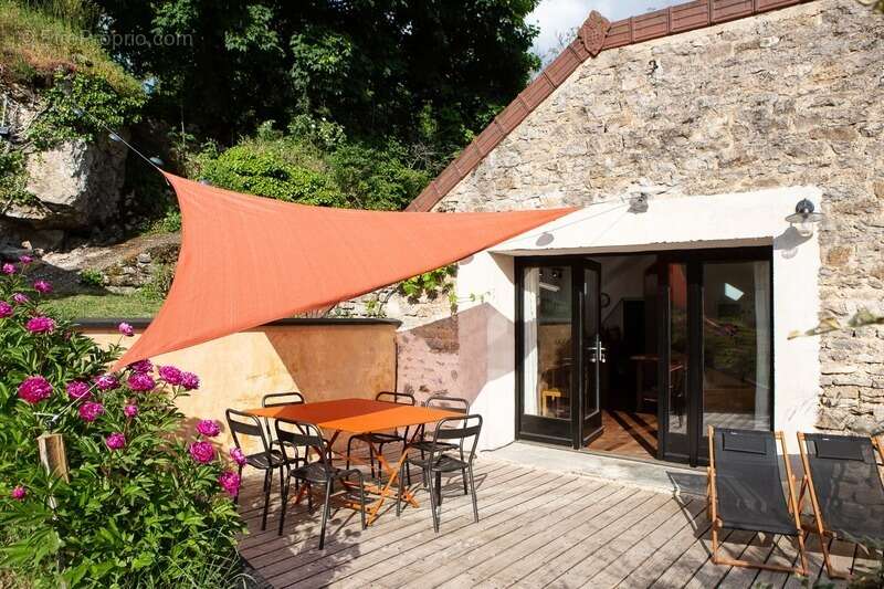 Maison à ALISE-SAINTE-REINE