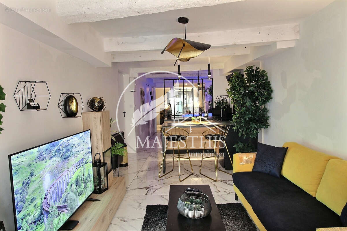 Appartement à PIGNANS