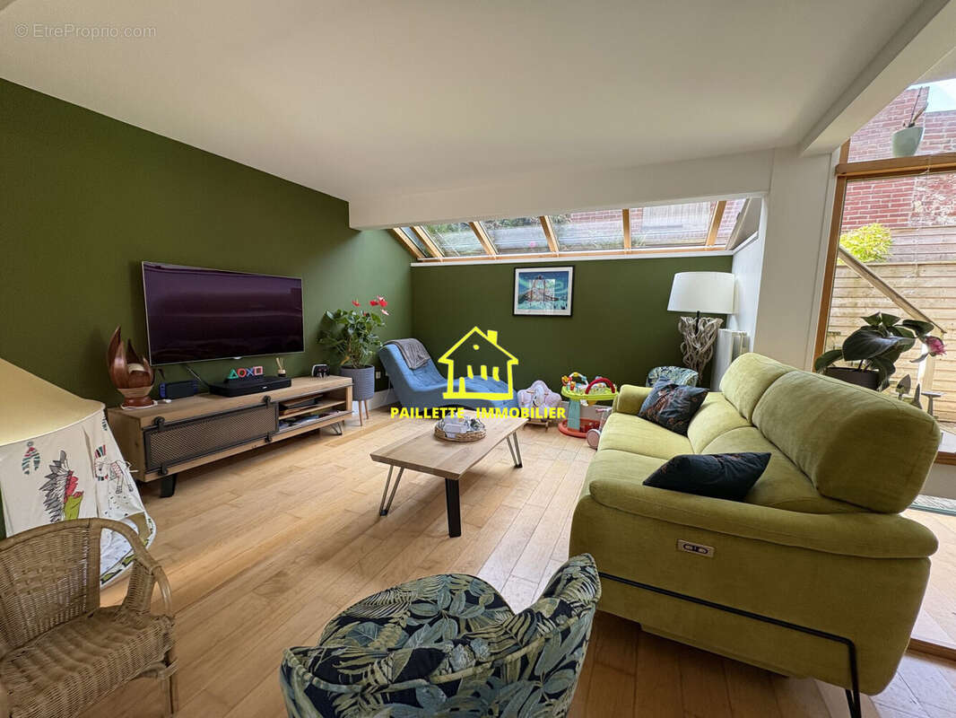 Maison à SAINT-LAURENT-DE-BREVEDENT