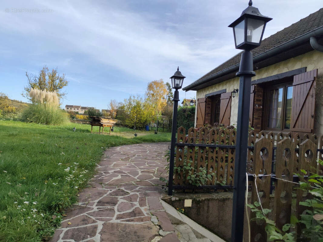 Maison à CHAMPILLON