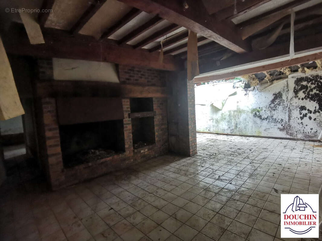 Maison à ACHEUX-EN-VIMEU