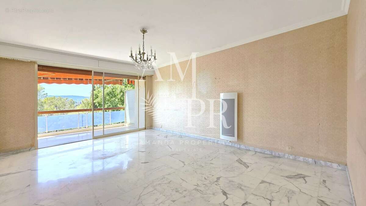 Appartement à LE CANNET