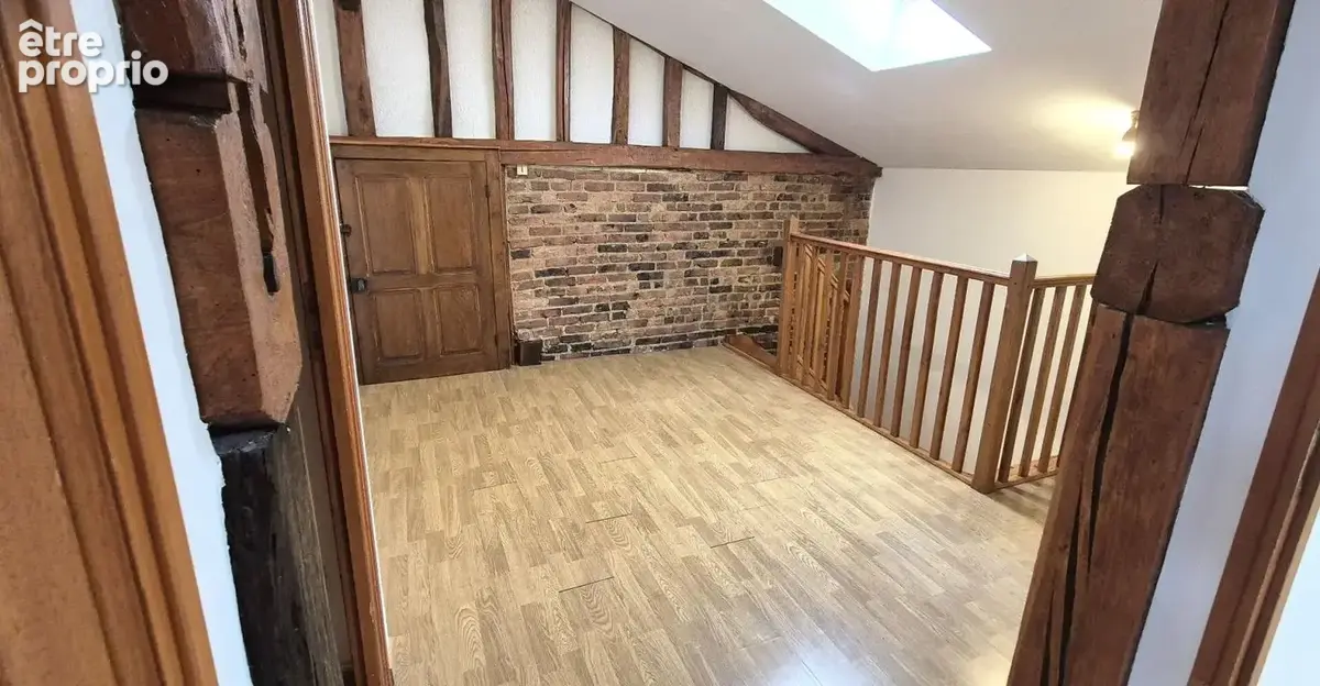 Ravissante Maison Individuelle en colombage, de Charme ou de Caractère de 116 m² Rénovée avec Cour, Terrasse, Appentis, Buanderi - photo 12