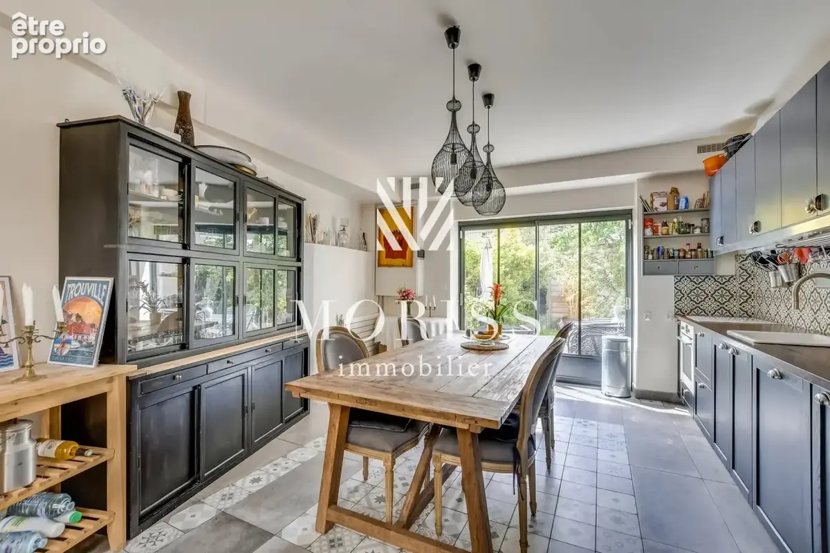 Saint-Mandé Maison en R+1 de 173 m2 avec jardin - photo 8