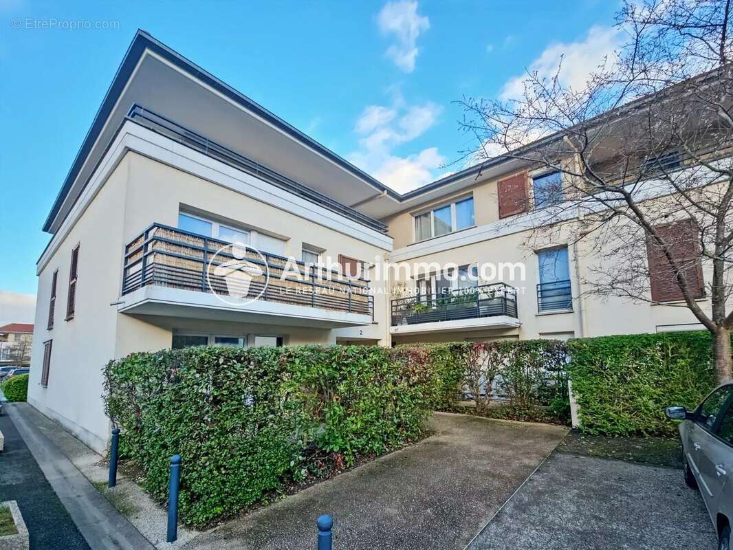 Appartement à SAINT-PIERRE-DU-PERRAY