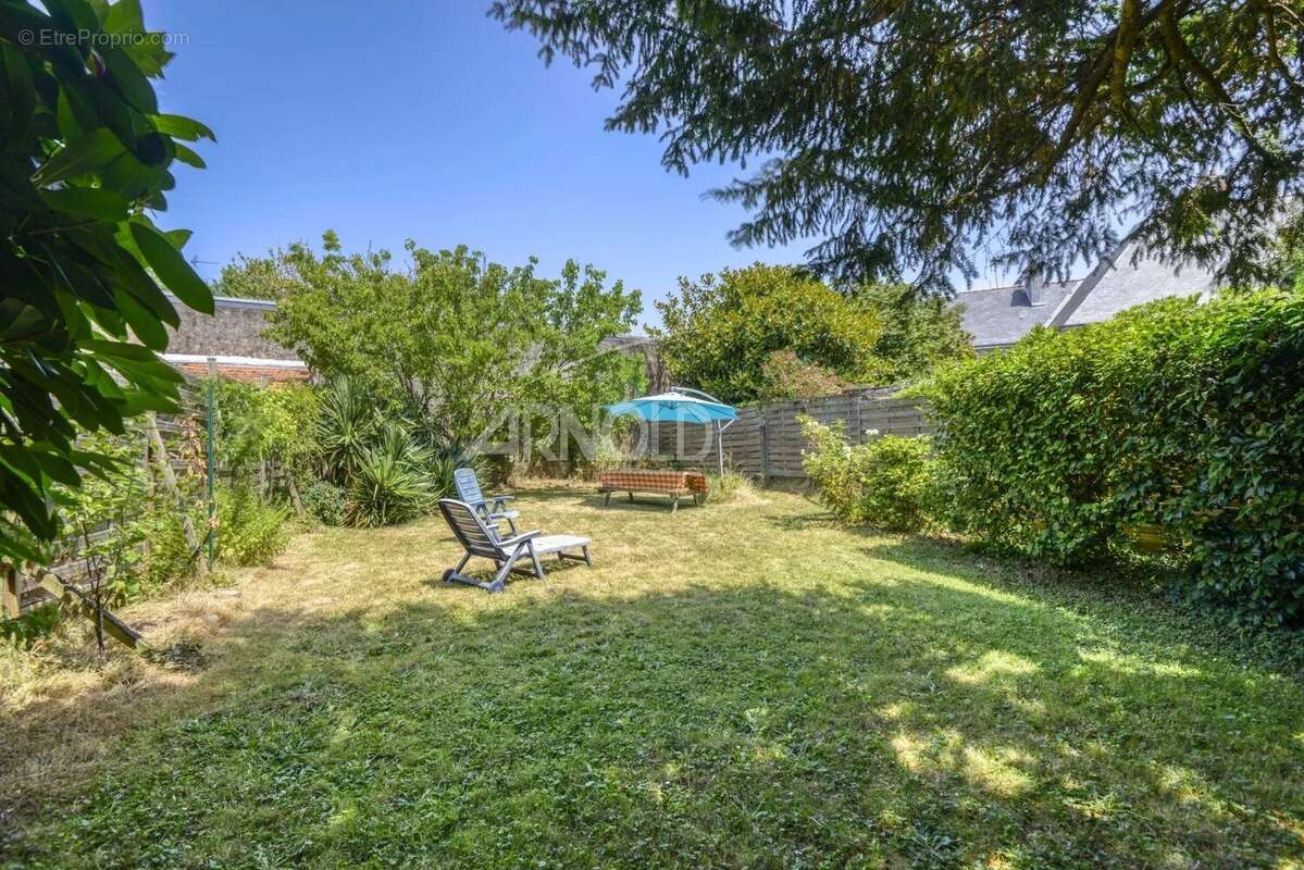 Nantes Perverie - Impasse privée - Belle maison familiale années 30 -7 chambres + locatif ou bureaux - photo 2