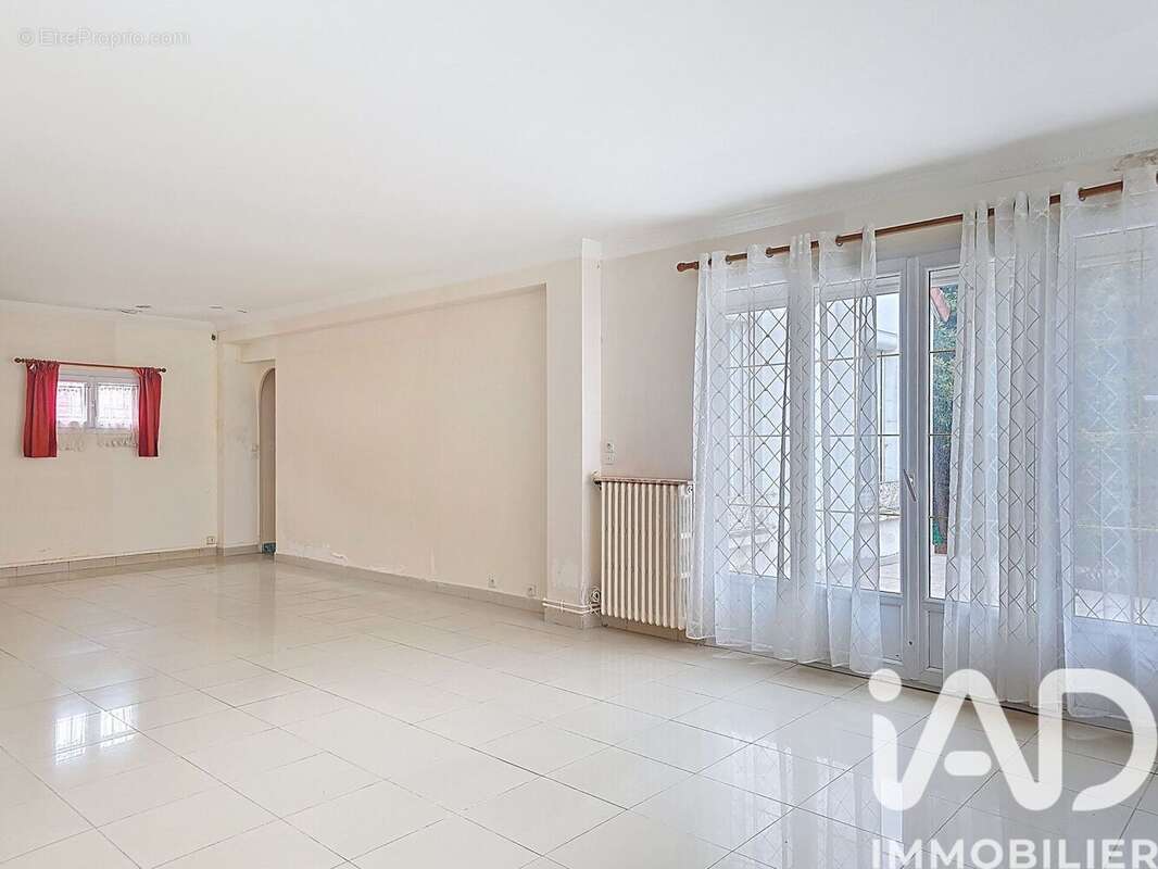 Photo 2 - Maison à VILLIERS-SUR-MARNE