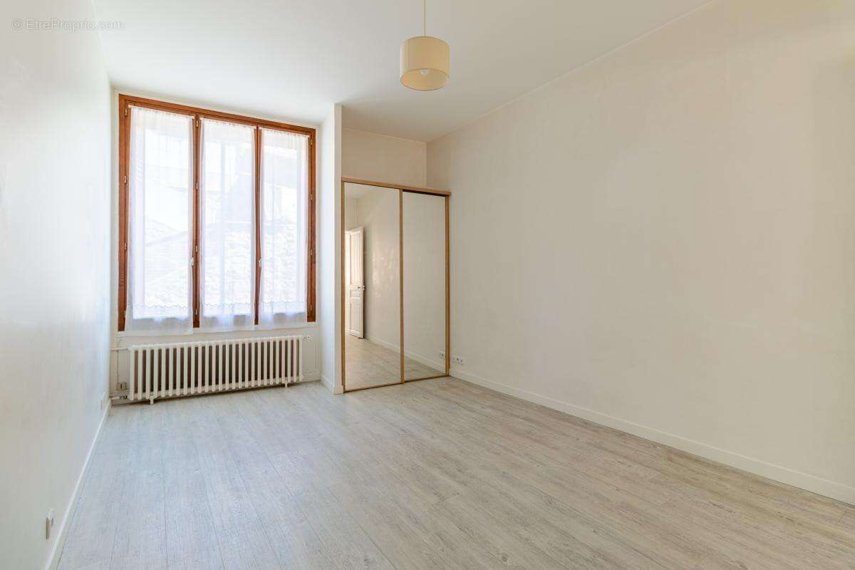 Appartement à BRUEIL-EN-VEXIN